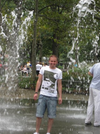 New_york_day_2_fountain_me