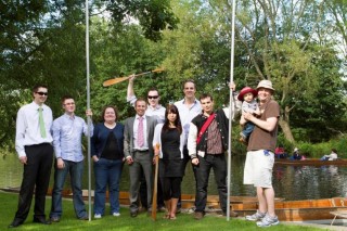 Punting_jun_2012_the_team
