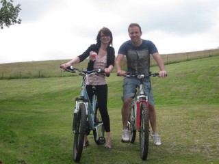 Rachel_and_i_bikes_rutland_water_july_2013