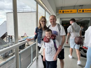 Rachel_ethan_and_i_airport_travel_disney_world_july_2024