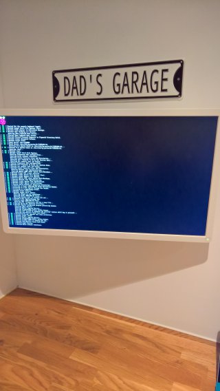 Raspbian_booting_garage_ubiquiti_display_nov_2018