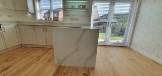Side_quartz_calacatta_grand_imperial_worktops_oct_2023