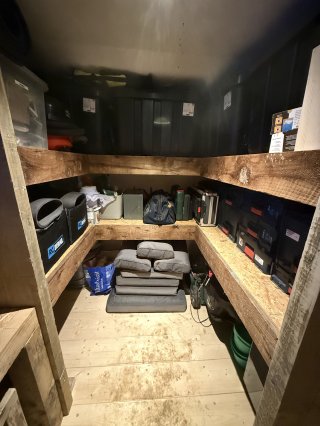 Storage_shed_garage_clear_up_nov_2025