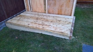 Swing_set_and_shed_progress_november_2016_decking