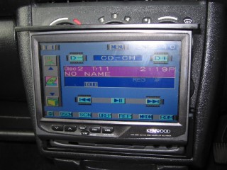 Tv_in_my_car_pic_001