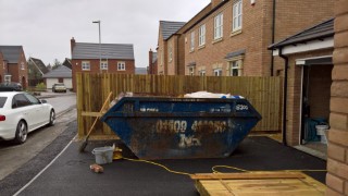 Willington_fence_left_side