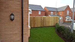 Willington_fence_right_side