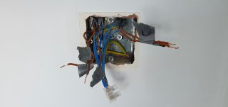 Wires_moes_wifi_light_switch_aug_2020