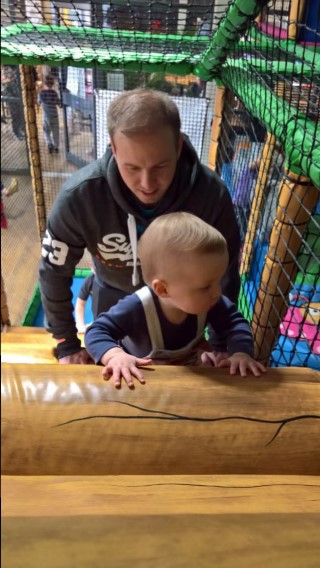 Woodlands_garden_center_oct_2016_ethan_and_i_on_the_stairs