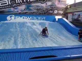 bodyboarding_at_flow