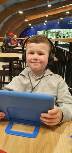 Ethan Tablet Friday Center Parcs May 2022