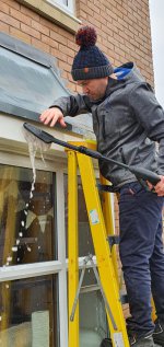 Me Cleaning Bay Window Roof Jet Washing April 2021