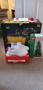 Presents Christmas Day Dec 2022